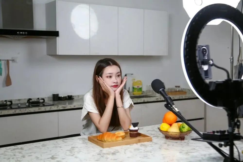 直播排行榜2020_排行榜直播看什么软件_在看直播排行榜