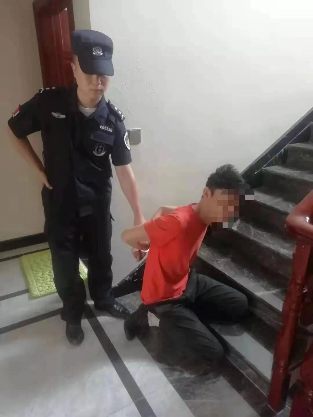 警察故事简单任务完整版_警察简单任务故事内容_警察故事4之简单任务