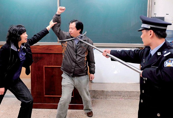 警察故事简单任务完整版_警察简单任务故事内容_警察故事4之简单任务