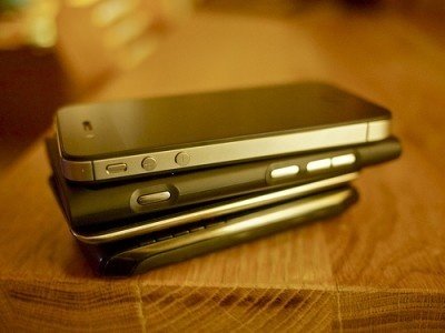 玩手机游戏眼睛突然变模糊了_手机游戏约玩_玩手机游戏用英语怎么说