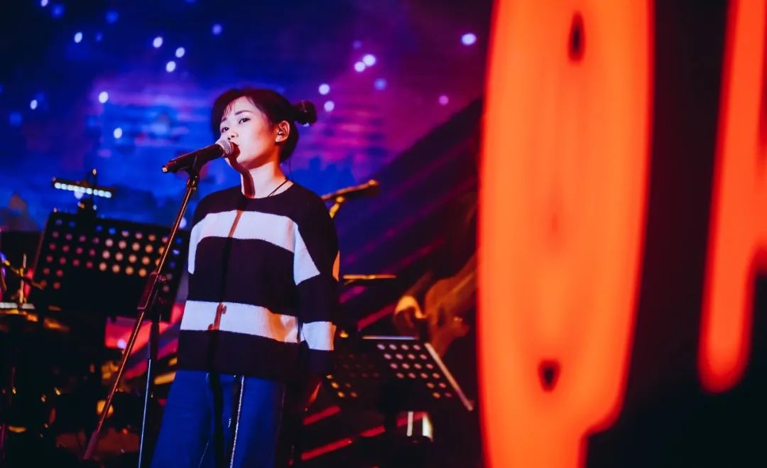 手机游戏背景音乐有杂音_手机游戏没有背景音_游戏背景音乐没了怎么回事